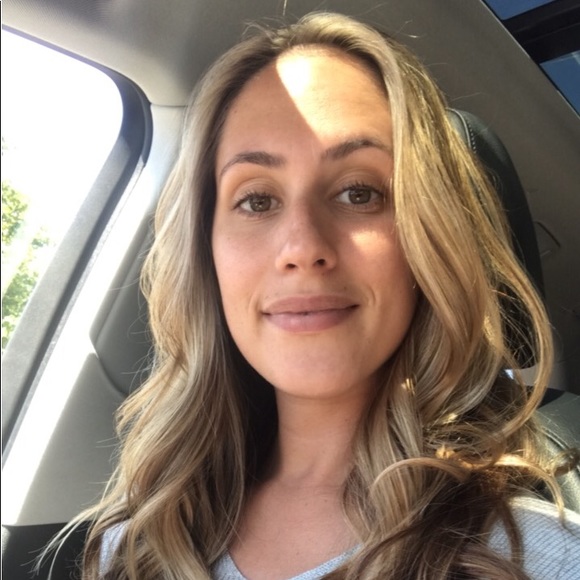 Meet your Posher, Ashley - Picture 1 of 1